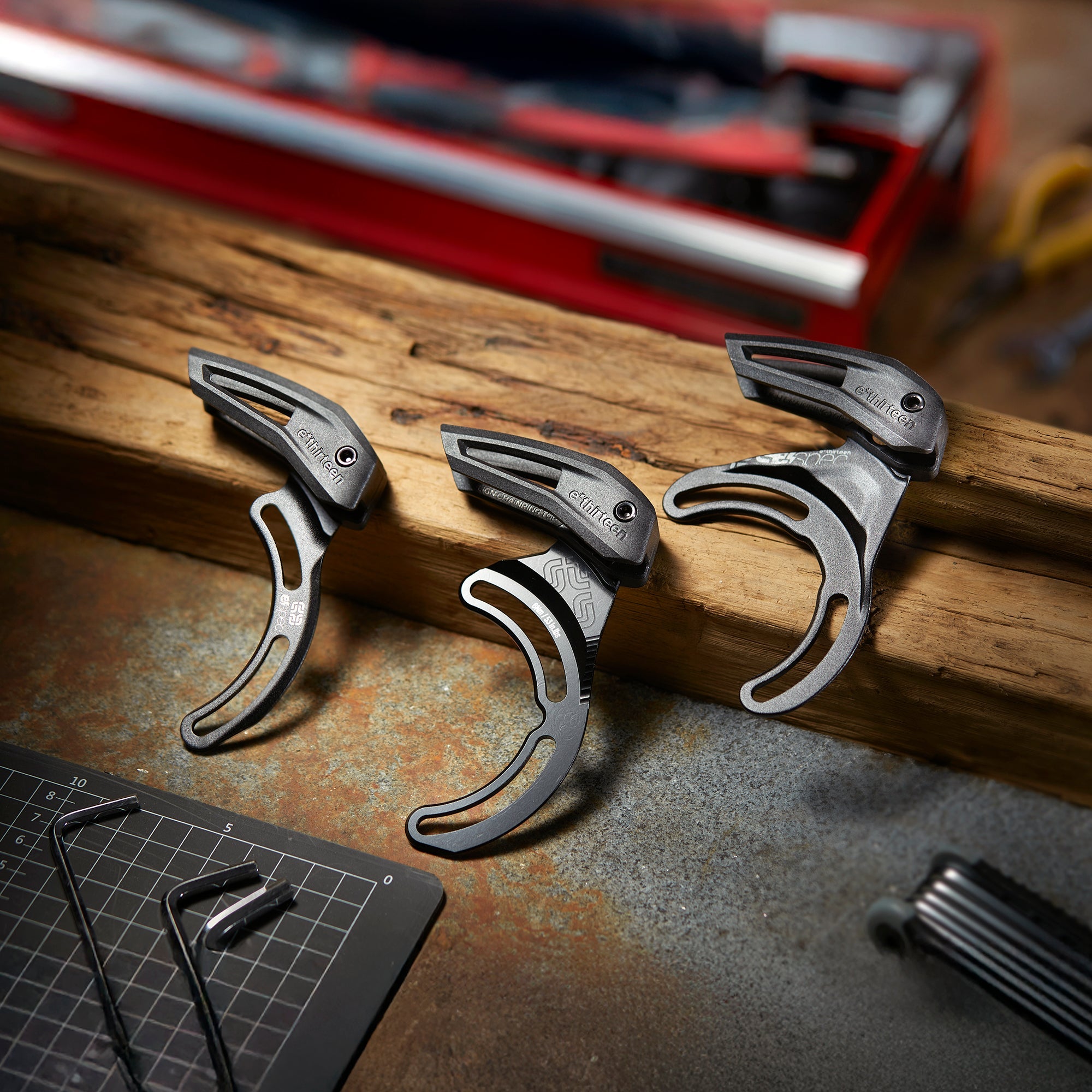 E*THIRTEEN CHAINGUIDE チェーンデバイス　バッシュガード e*thirteen e*spec Chainguides Keep Your Chain, Protect Your Motor