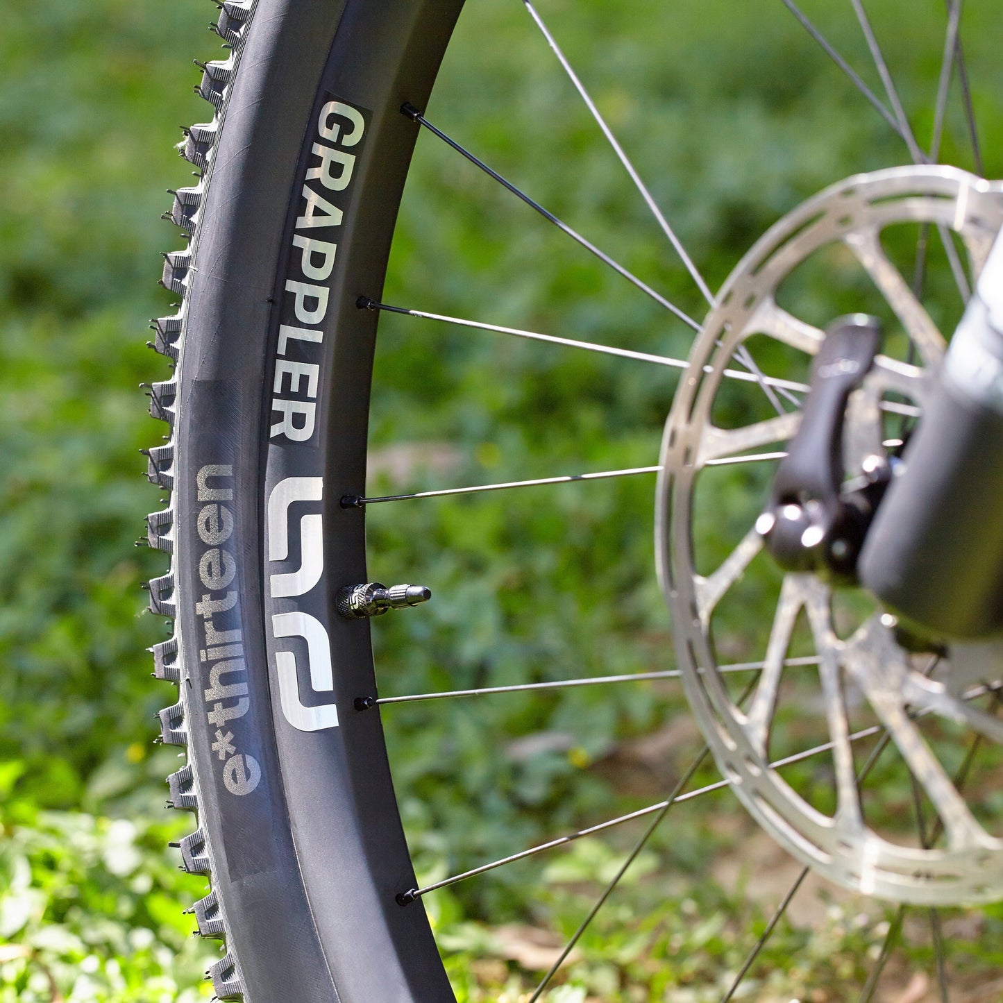 Grappler Race Carbon Enduro Wheels