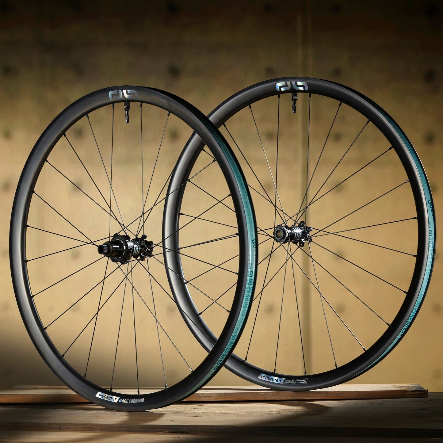 Piedmont Carbon Gravel Wheelset with Straight Pull Hubs